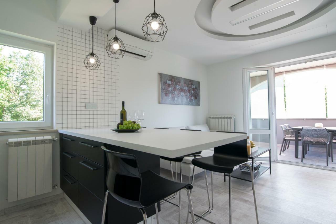 Apartments Eli Labin  Zewnętrze zdjęcie